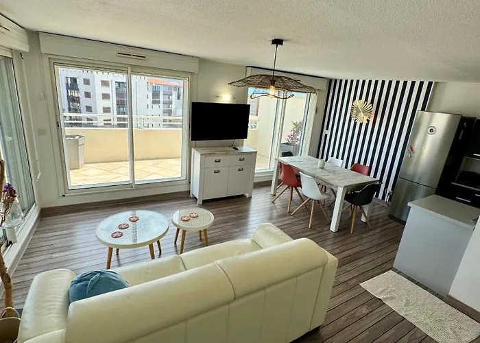 Le Bleu Prestige - 10 Pers - Histoire De Clés *